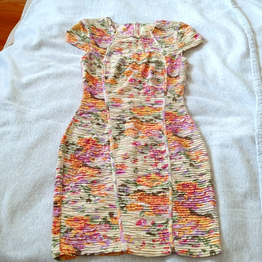 Torn by Ronny Kobo cap sleeve floral mini dress Sz S